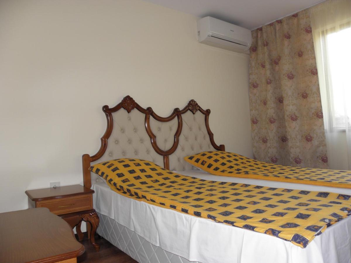 Hotel Комплекс Куклите Carewa Liwada Zewnętrze zdjęcie