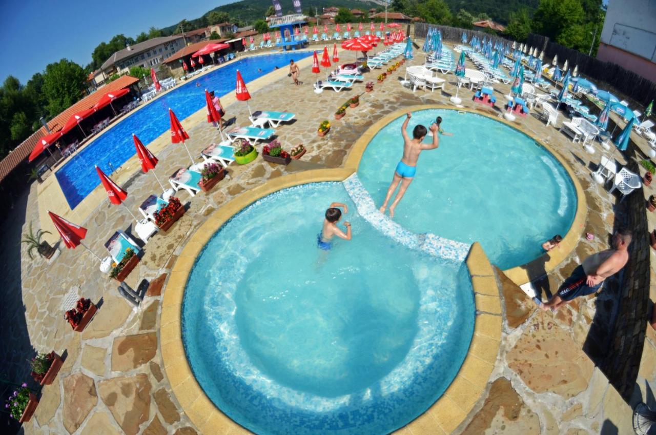 Hotel Комплекс Куклите Carewa Liwada Zewnętrze zdjęcie